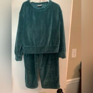 Jumping Beans Teal Ribbed Velour set- excellent condition